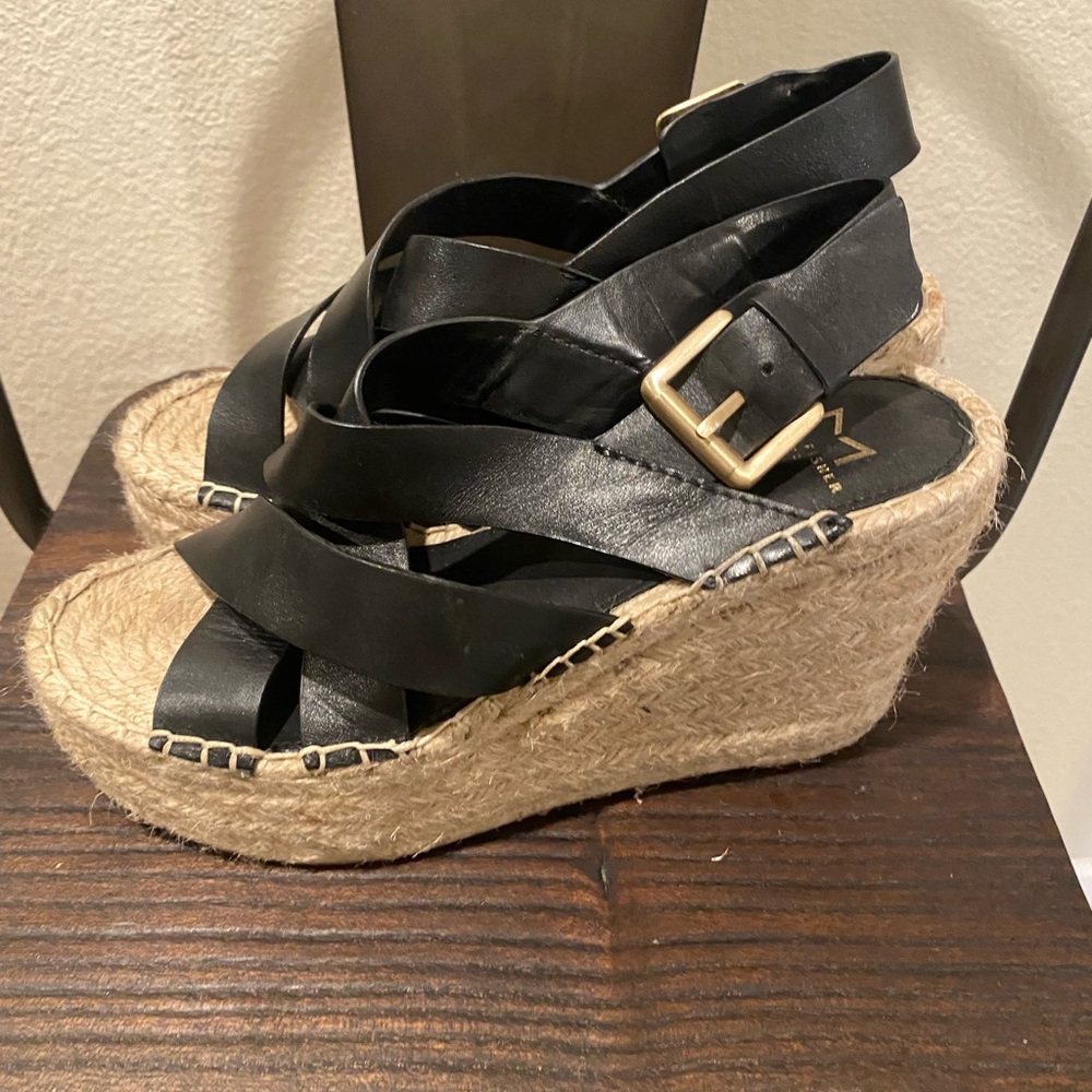 Marc fisher black wedges - Picture 3 of 4